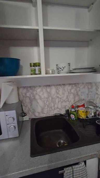 Cozy Flat 1 Bedroom Hucclecote المظهر الخارجي الصورة