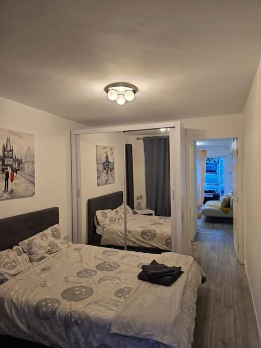 Cozy Flat 1 Bedroom Hucclecote المظهر الخارجي الصورة